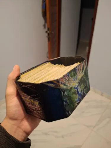 +300 Cartas Pokémon TGC coleções entre 2010 e 2014 + box antigo 