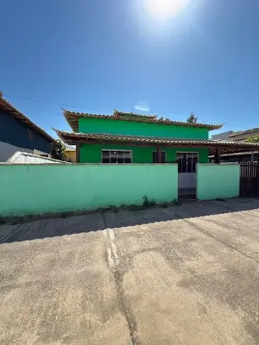 Excelente casa linear com 2 dormitórios no condomínio Terramar a 2 passos do Mar