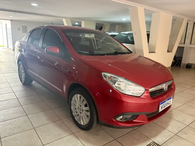 Fiat Grand Siena Essence 1.6 Flex 16V 2014