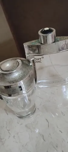Frasco de perfume usado