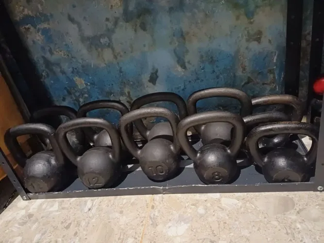 Kettlebell e itens fitness R$7 o quilo