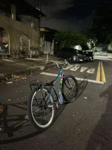 Vendo bicicleta montadinha aro 26, apenas vendo