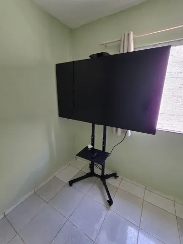Smart TV 70pol , em estado de nova
