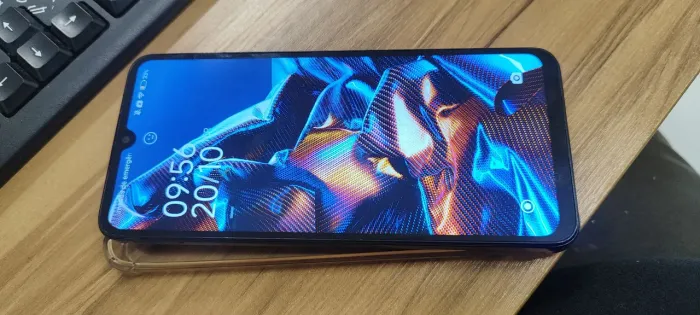 Celular Poco C75