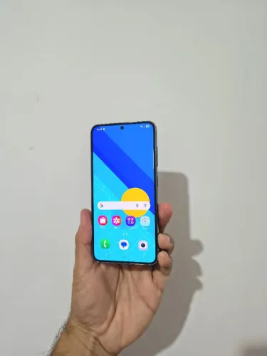 S23 5G 128gb 8 de ram todo original 1 chip