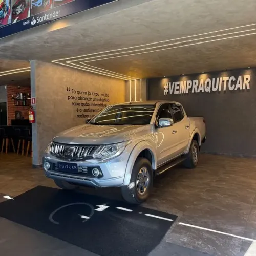 Mitsubishi L200 2.4 16V Turbo Diesel Sport GL CD 4P 4X4 Manual 2017