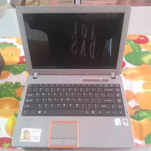 Notebook sony !não venha fazer pergunta besta tá pra Rolo tá....