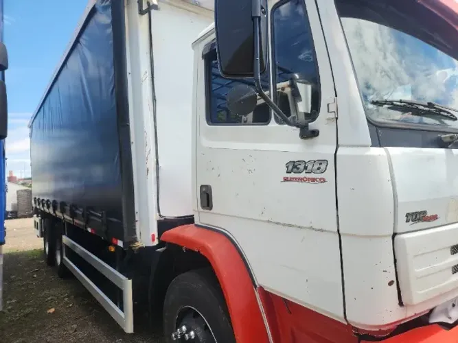 MERCEDES BENZ 1318 TRUCK SIDER DE 7,50 REVISADO 2004
