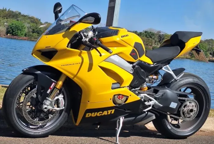 Panigale V4S Única em Brasília nessa configuração. Se vc gosta de exclusividade está aqui!