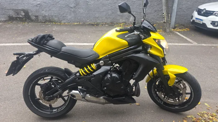 Kawasaki er6n 2013- vendo ou troco por moto menor