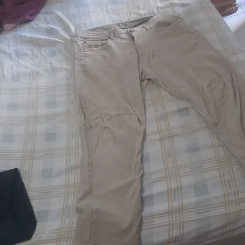 Calça de veludo marfinno 46