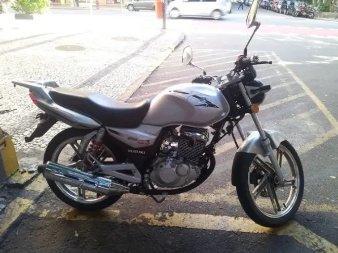 [VENDA] SUZUKI GSR 150i ano 2016