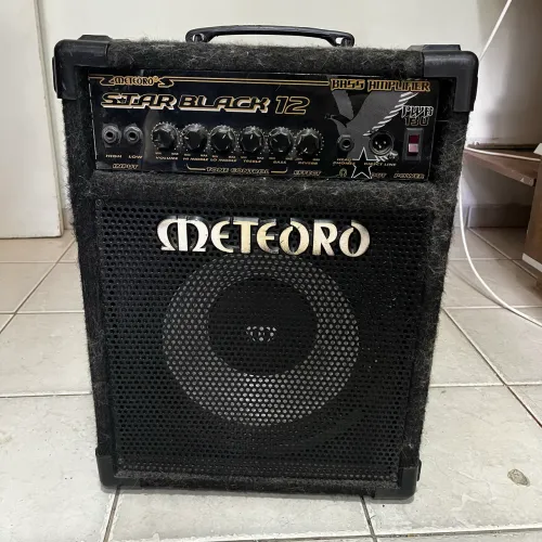 Amplificador de baixo Meteoro Star Black 12