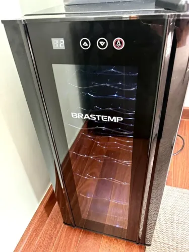 Adega Brastemp Climatizada para 12 garrafas - Modelo BZC12B