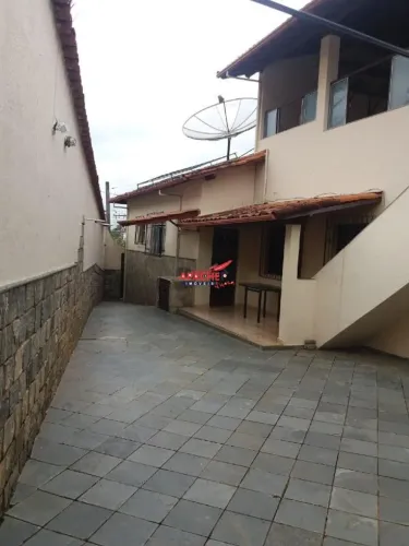 Casa residencial com 5 quartos à venda no Bairro Lourdes, Viçosa R$ 800.000