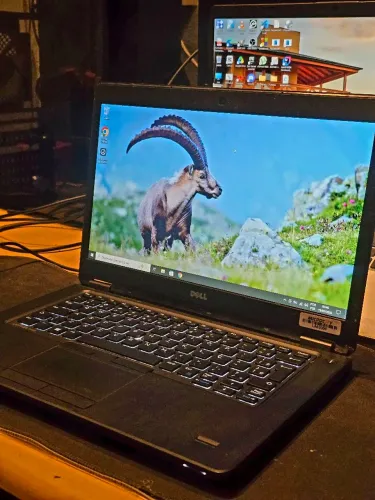 Dell Latitude E5450 | Intel Core i5 5ª Geração | SSD 256 GB | Teclado Retroiluminado