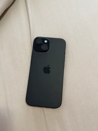 iPhone 15 128 GB - bateria 85% (sem nenhum risco, muito novo)