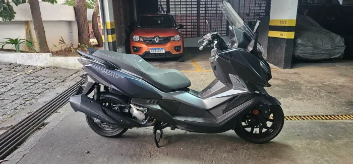 Dafra cruisym 300 zerada