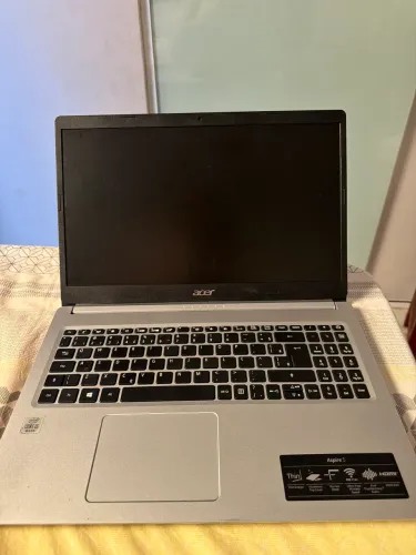 Acer aspire 5