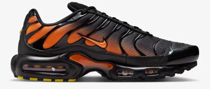 Tênis Nike Air Max Plus PRETO E LARANJA