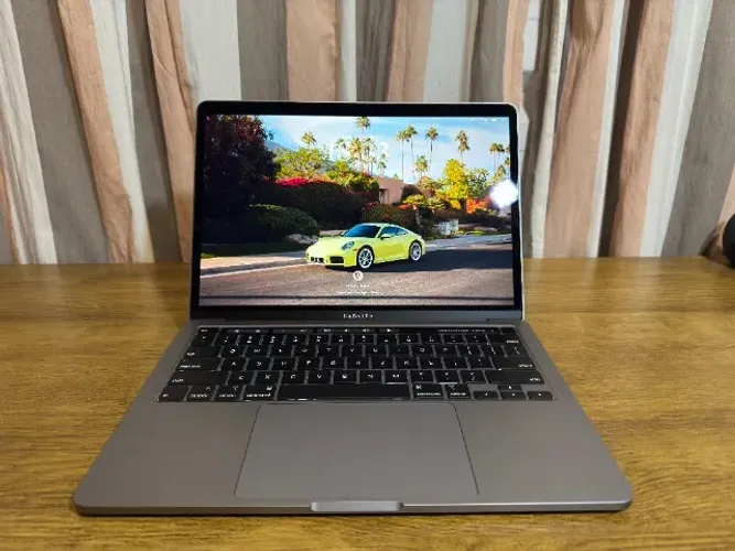 macbook pro 2020