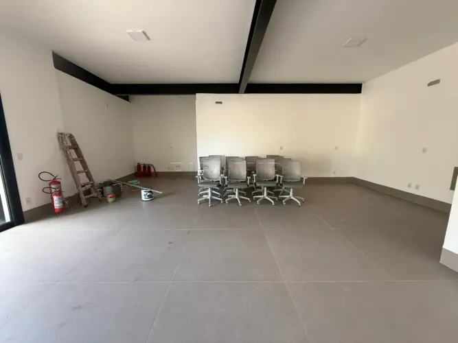 Salão comercial com 60m², bairro Alto da Boa Vista, Zona Sul de Ribeirão Preto/SP.