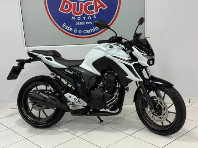 Fz 25 Fazer 2026 branca