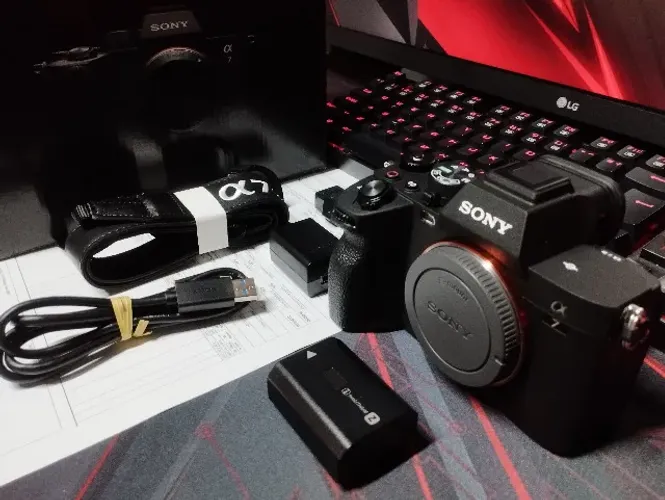 Sony A7IV - Praticamente Nova
