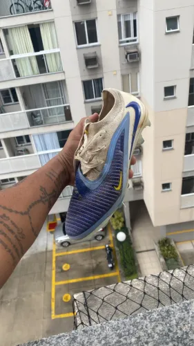 Chuteira Nike Phantom