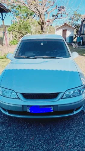 Chevrolet Vectra CD 2.2 16V / 2.0 16V Mec./aut. 2004