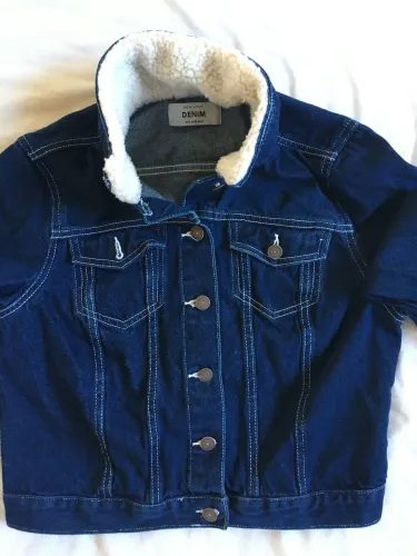 Casaco jeans novo TAMANHO 40