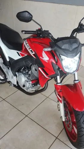 Twister 250 semi nova.