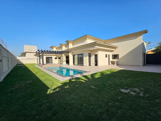 Luxuosa Casa em Condomínio de Alto Padrão na Estância Hípica, Nova Odessa-SP: 4 quartos, 4