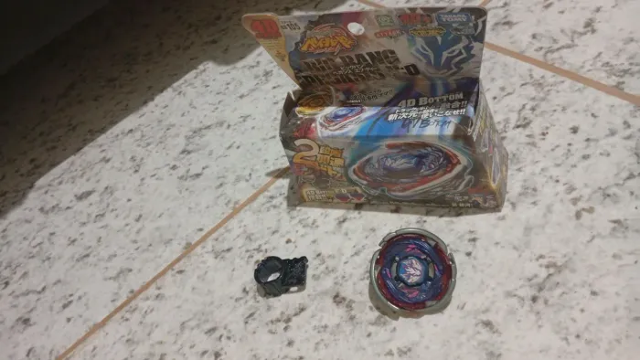 Beyblade mfb Big Bang Pegasus mid fake