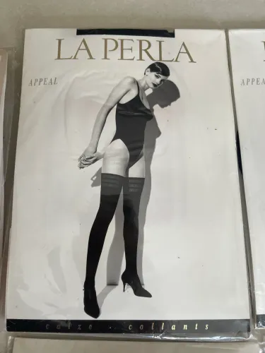 Meia 7/8 Italiana marca Perla rendada 