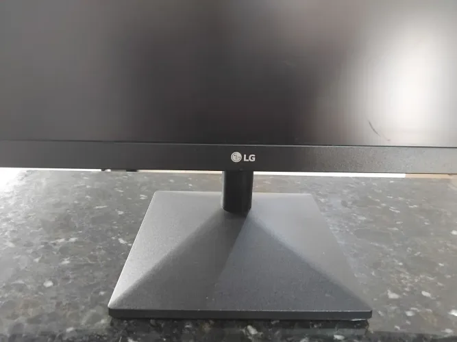 Monitor LG 20