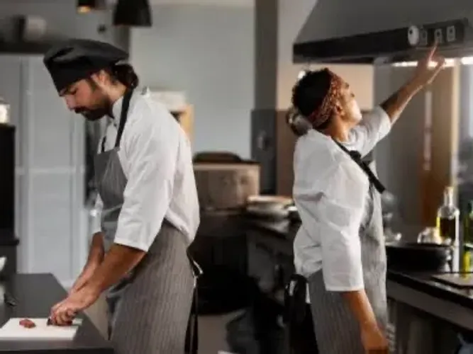Auxiliar de Cozinha Chapeiro Cozinheiro
