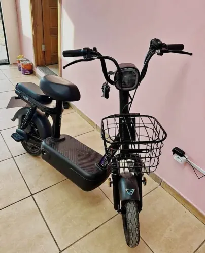 Scooter elétrica