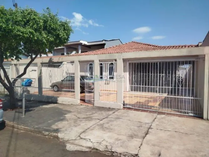 Casa com 4 dormitórios para alugar, 200 m² - Pacaembu - Londrina/PR