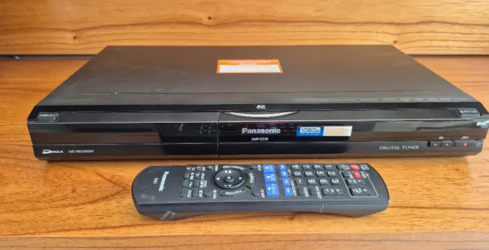 DVD Recorder Panasonic DMR-EZ28 usado