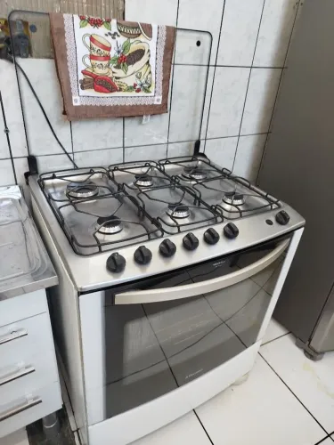 Fogão 6 bocas 600 reais