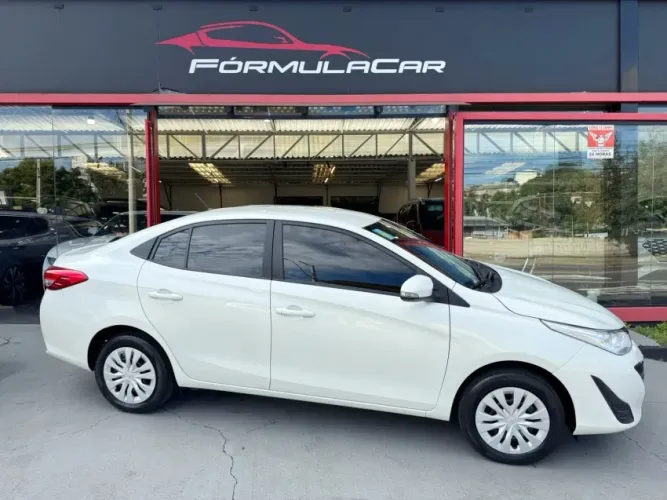 Toyota Yaris XL Sedan 1.5 Flex 16V 4P Aut. 2020