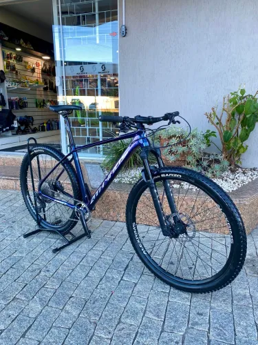 Bicicleta First Athymus Deore XT L 19