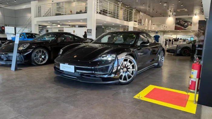 Porsche Taycan 4S (elétrico) 2021
