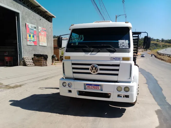 Caminhão 15180 truck ano 2005