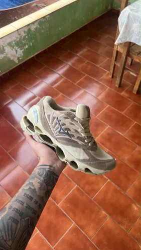Tênis mizuno