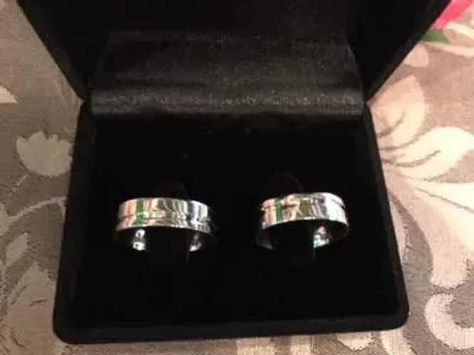 Par de alianças ouro branco 18k