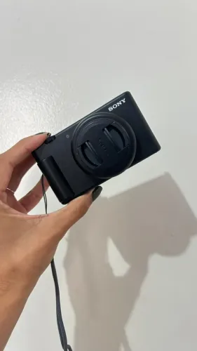Câmera Sony ZV-1F nova com cartão de memória