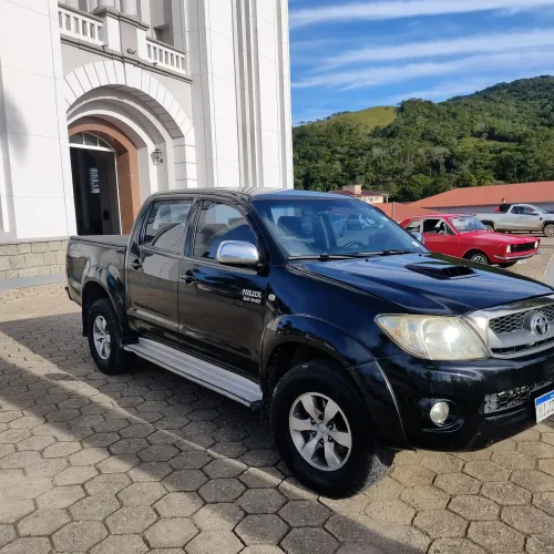 Toyota Hilux CD SRV D4-d 4X4 3.0 TDI Diesel AUT 2010