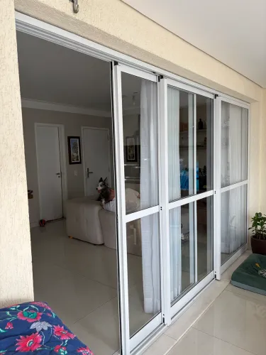 Porta Balcão Alumínio Branco 3 folhas 3,60m largura 2,20 altura